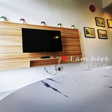 Studio Apartment Pasar Malam J.Louvre Tanah Rata Eksteriør billede