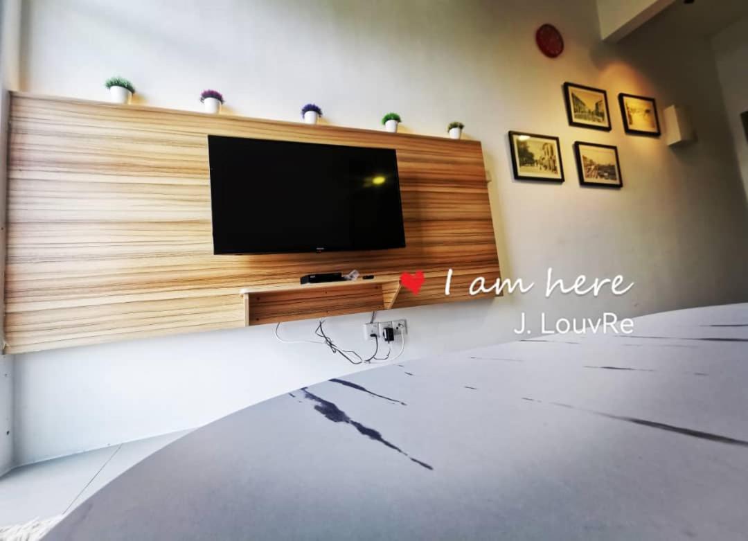Studio Apartment Pasar Malam J.Louvre Tanah Rata Eksteriør billede
